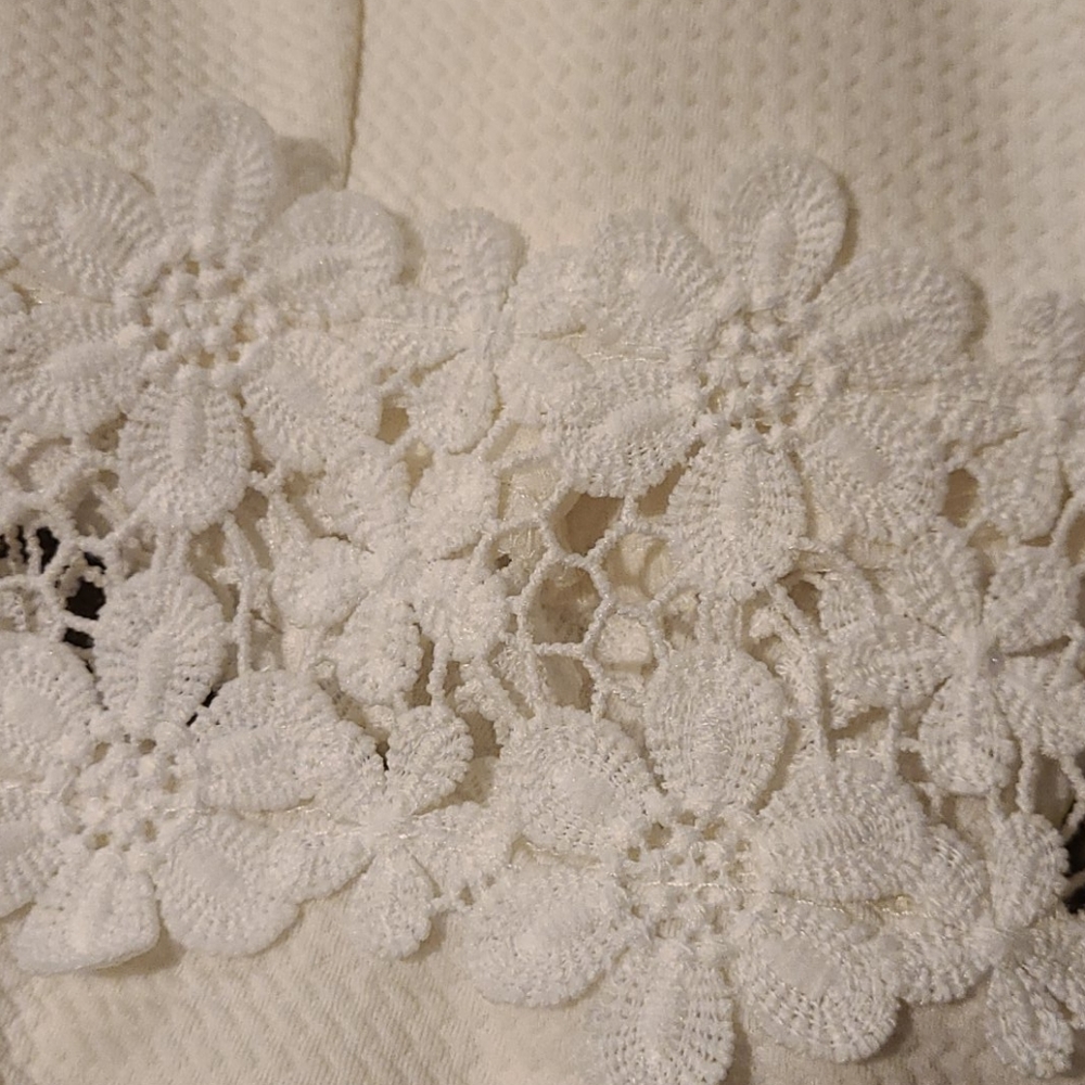 NWT BEAUTIFUL SUMMER LACE WHITE IRIS MEDIUM DRESS. - Picture 13 of 16
